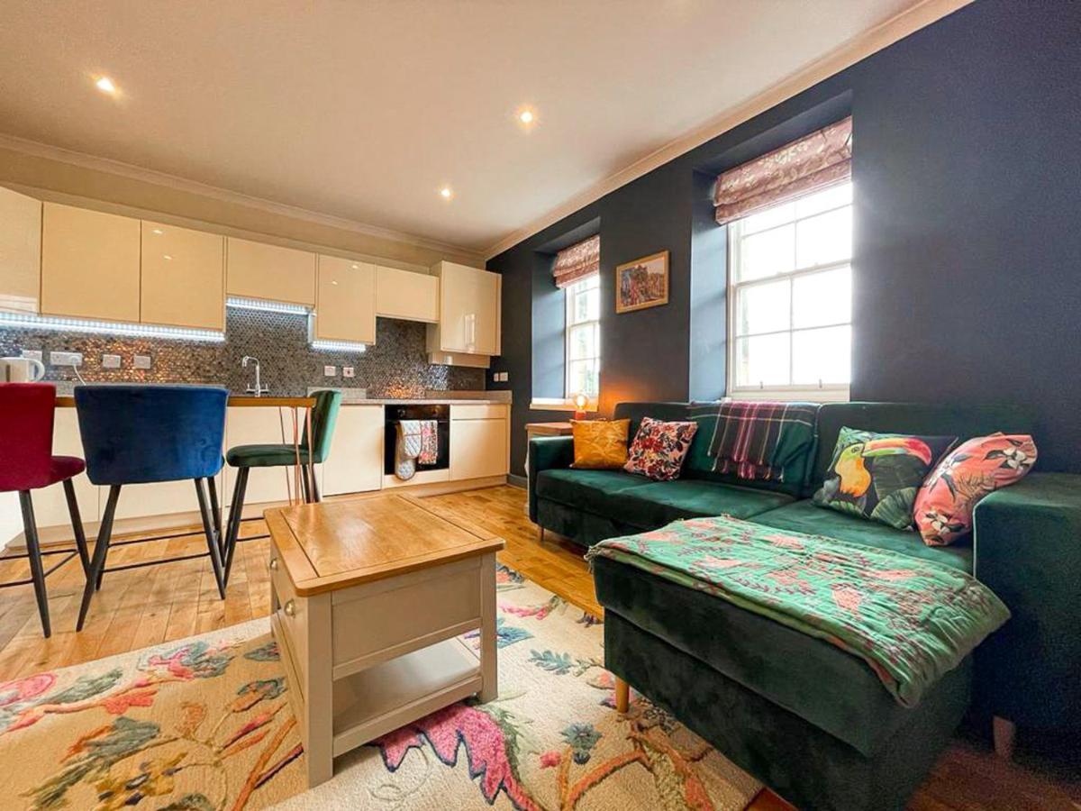 Lively & Energetic 2Br On The Royal Mile Apartment Edinburgh Luaran gambar